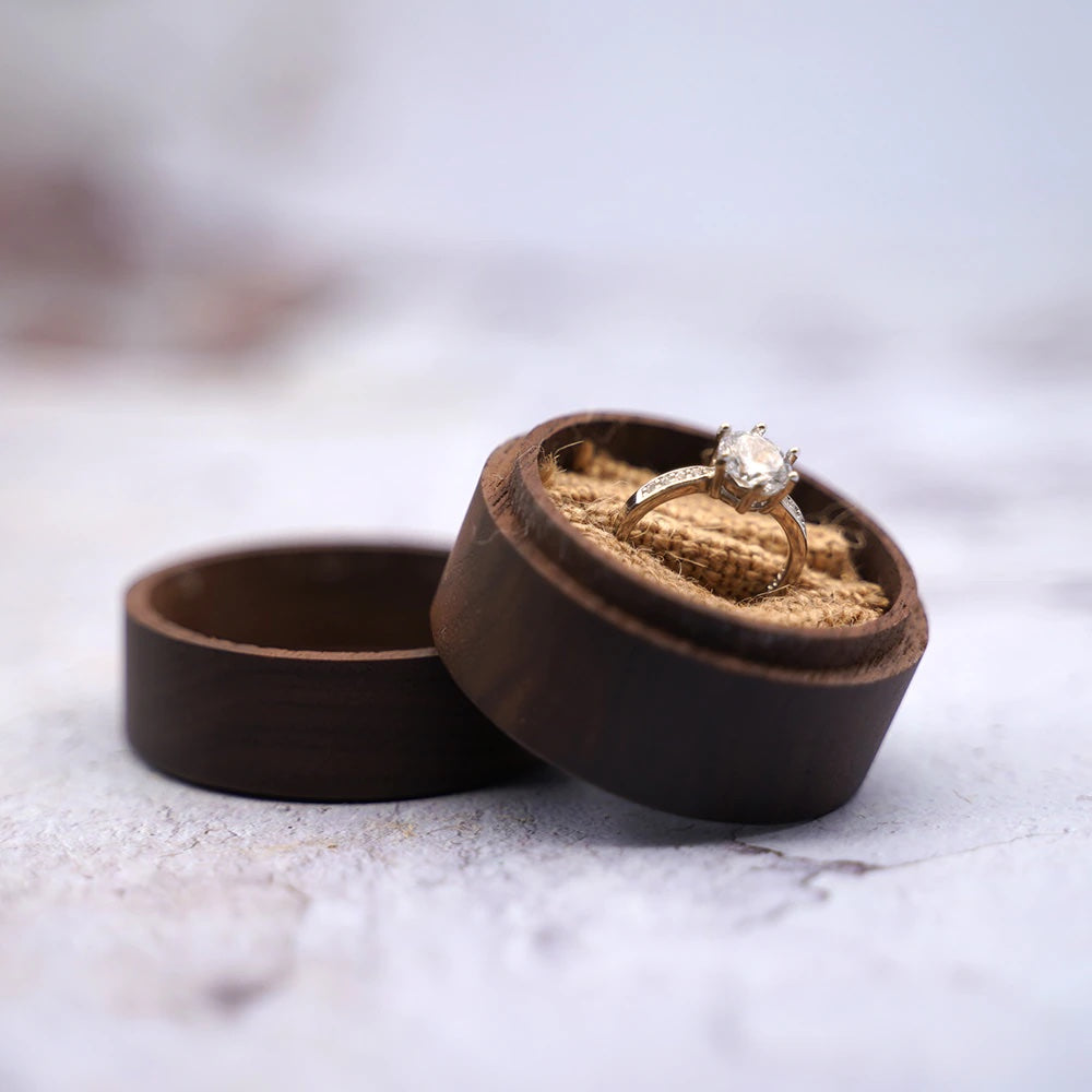 Personalisierte Runde Ring Box aus Holz