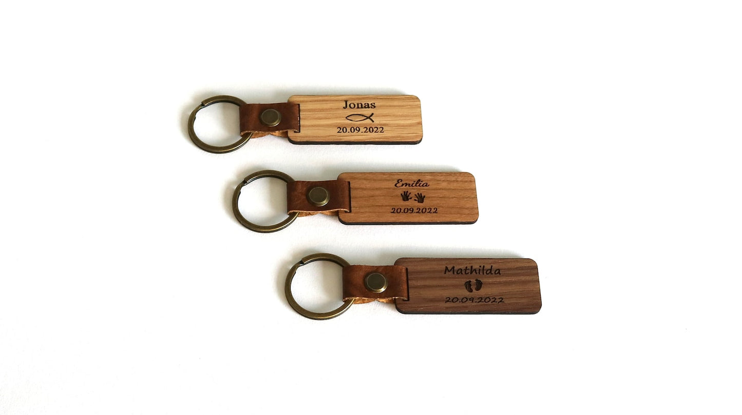 Personalisierter Schlüsselanhänger aus Holz