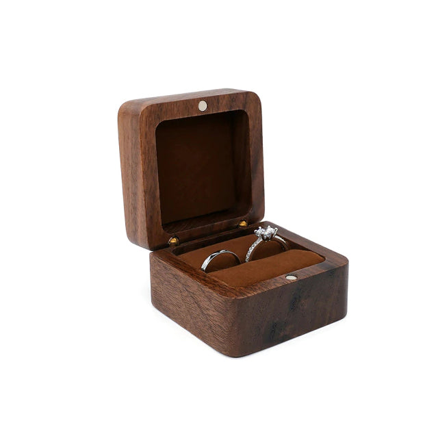 Personalisierte Ring Box aus Holz