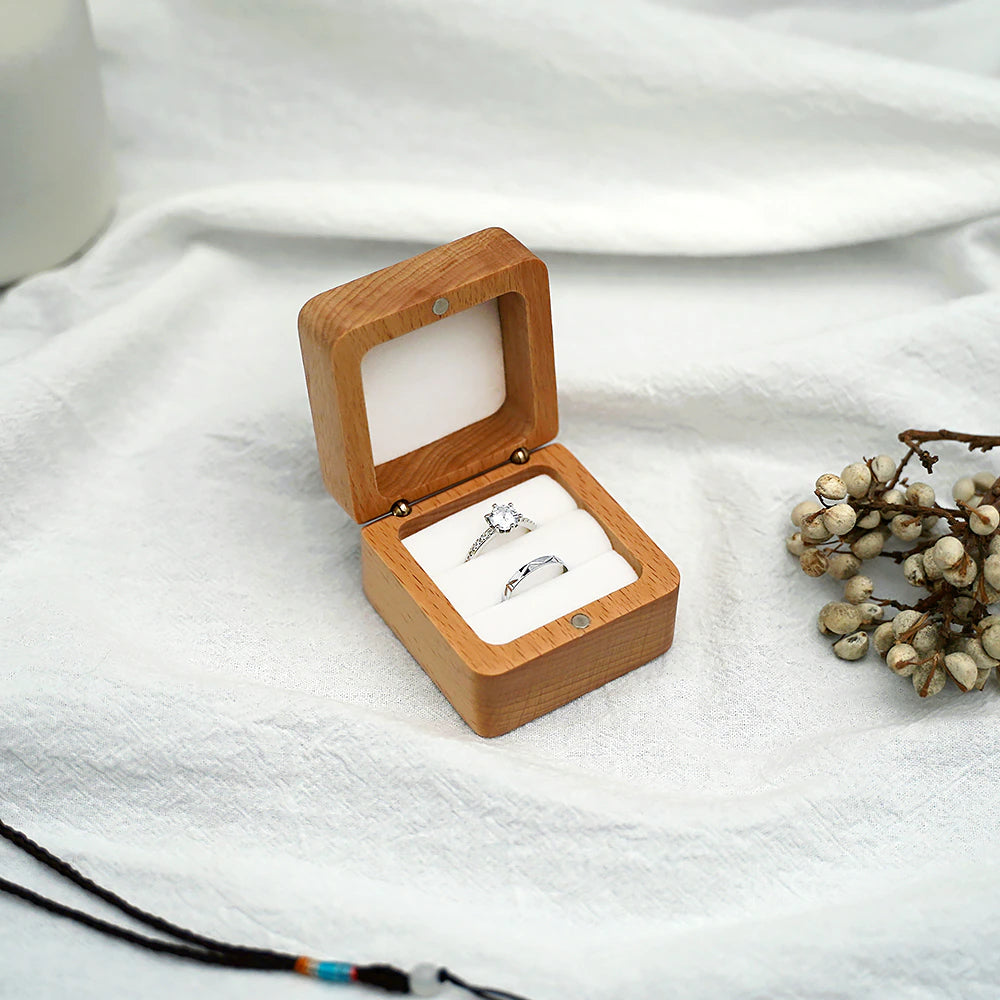 Personalisierte Ring Box aus Holz