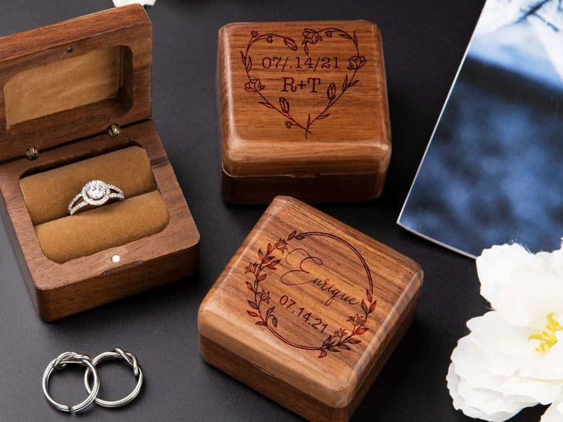 Personalisierte Ring Box aus Holz